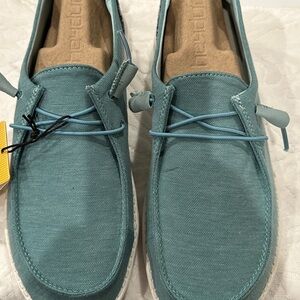 Hey Dude stretch canvas shoes